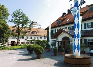 Exterior - Brauereigasthof-Hotel Aying (Aying)