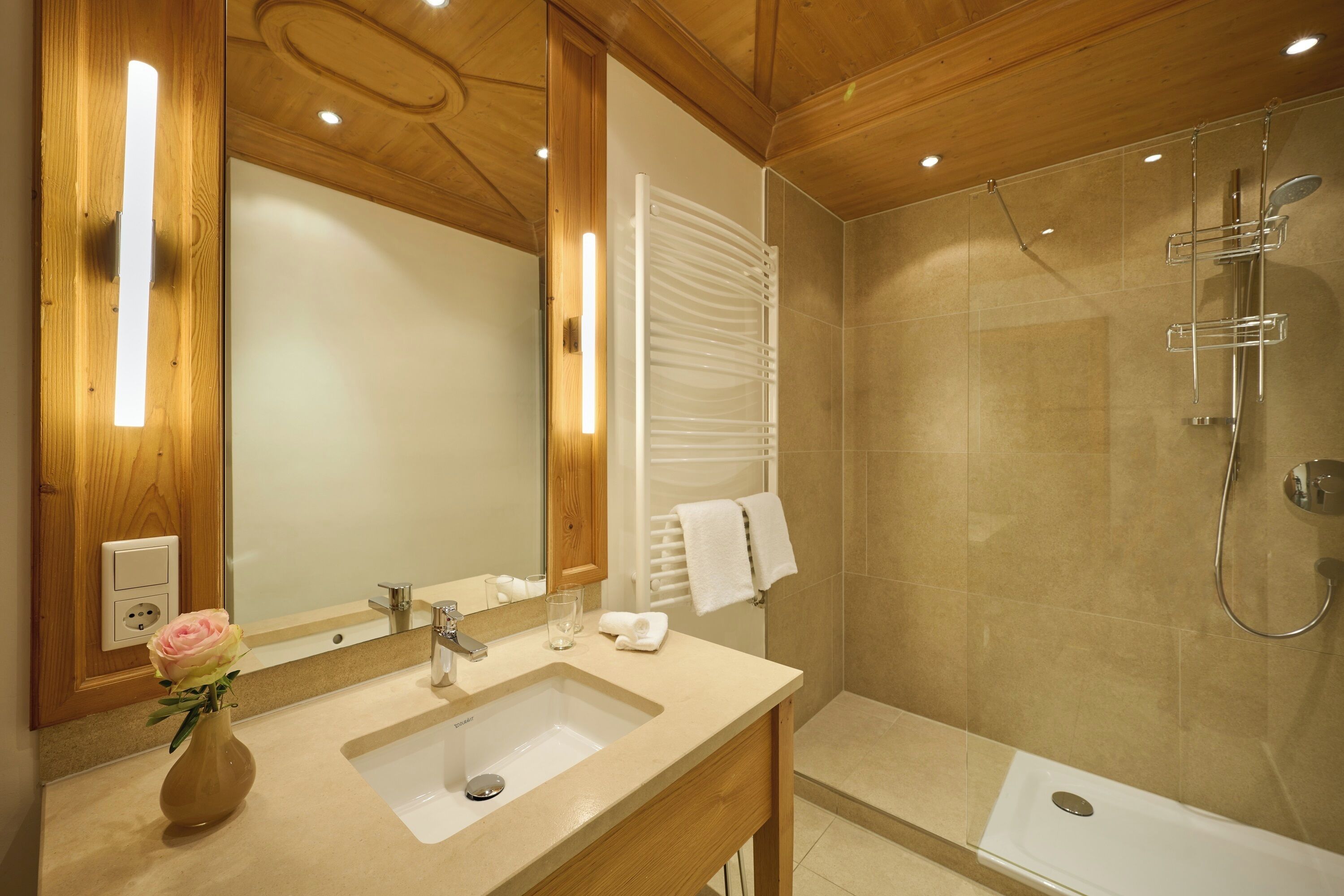 comfort double room | bathroom amenities | free toiletries, hair dryer, bathrobes, slippers