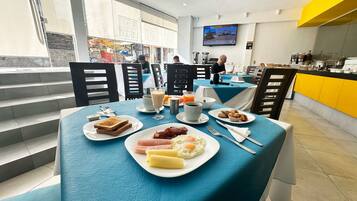 Free daily buffet breakfast