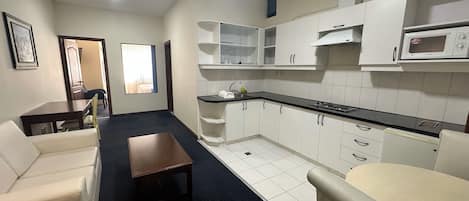1 bedroom, premium bedding, minibar, in-room safe