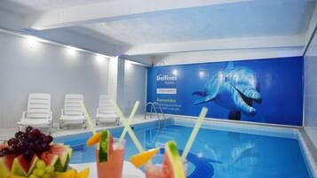 Indoor pool, pool loungers