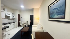 Premium bedding, minibar, in-room safe, desk - Apart Hotel Los Delfines (La Paz)