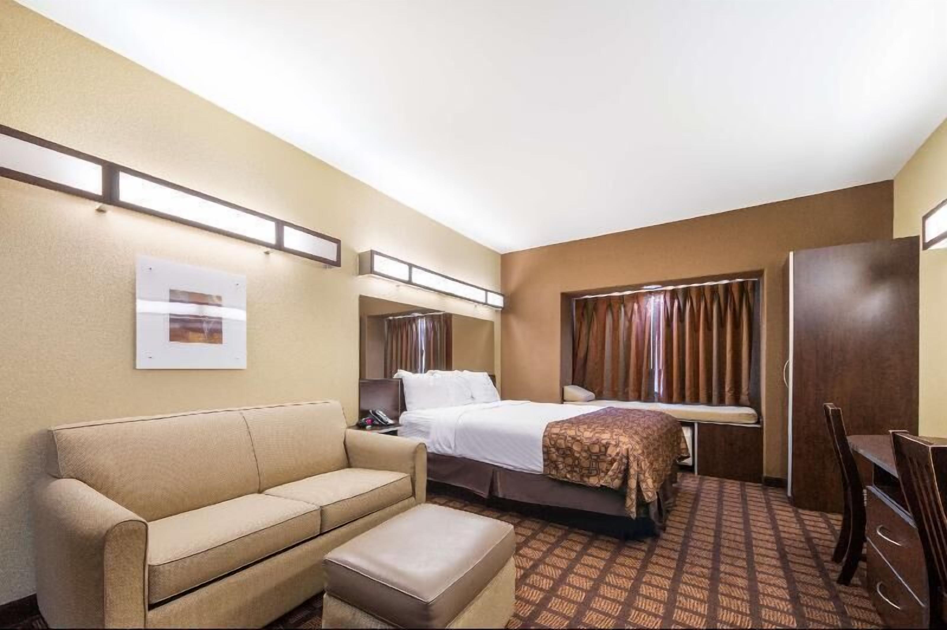 In-room safe, desk, laptop workspace, iron/ironing board