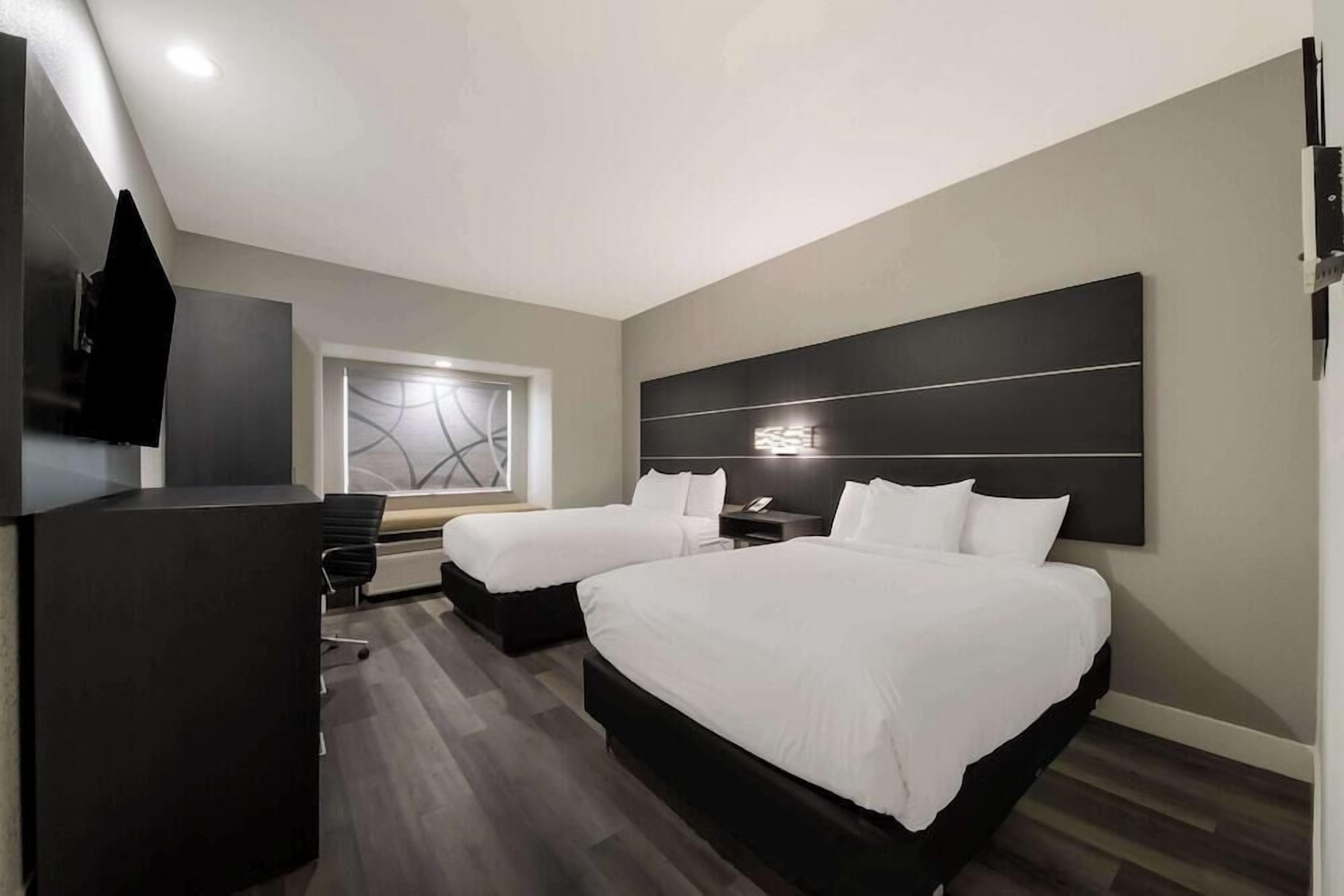 In-room safe, desk, laptop workspace, iron/ironing board