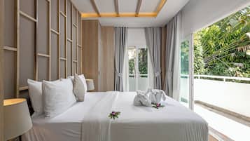 Artículos del minibar gratis y caja de seguridad en la habitación