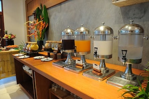 Breakfast area - Phunawa Resort (Karon)