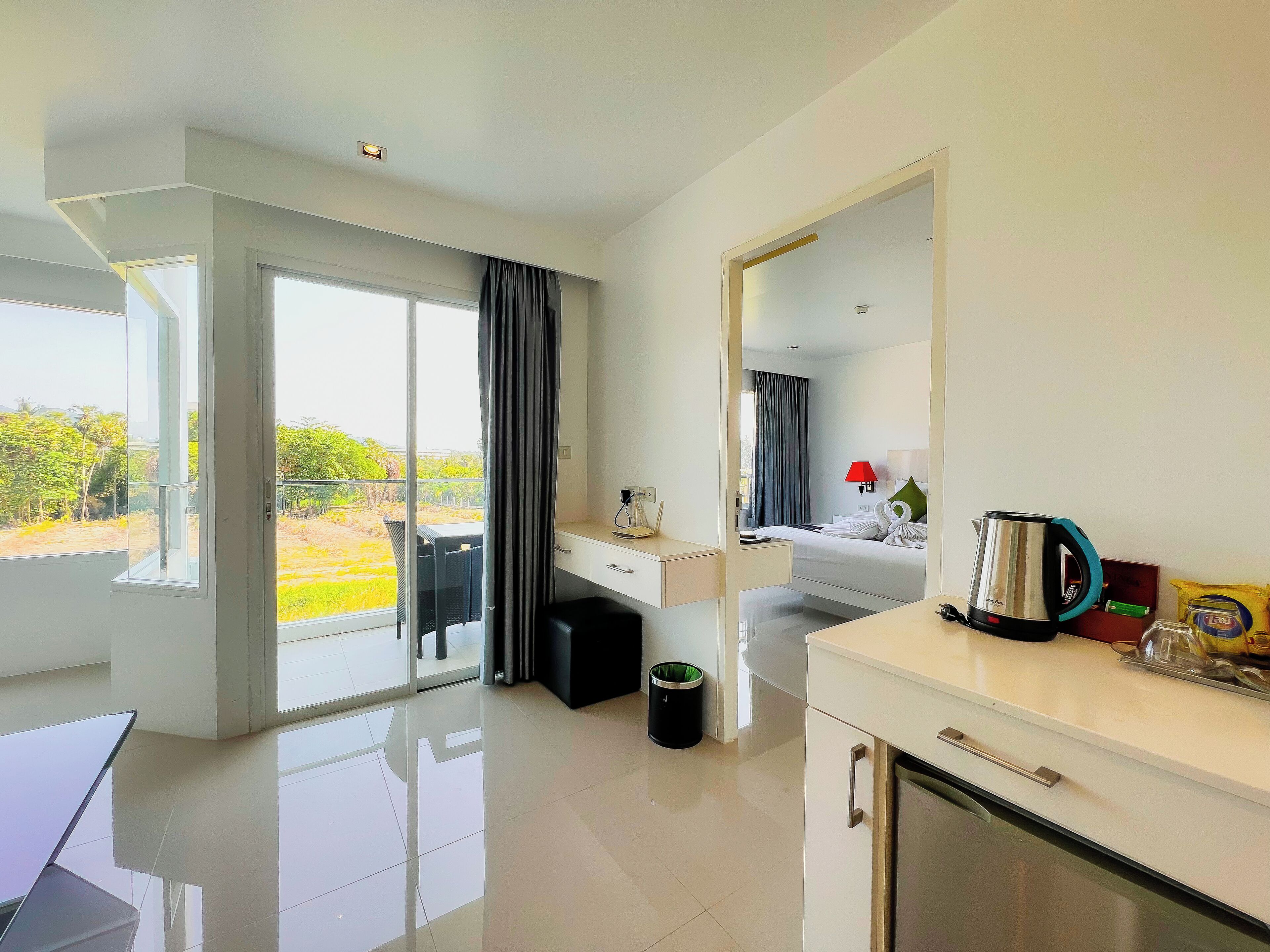 Grand Deluxe | In-room safe, desk, laptop workspace, soundproofing