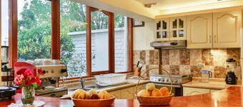 拉莱玛尼精品酒店