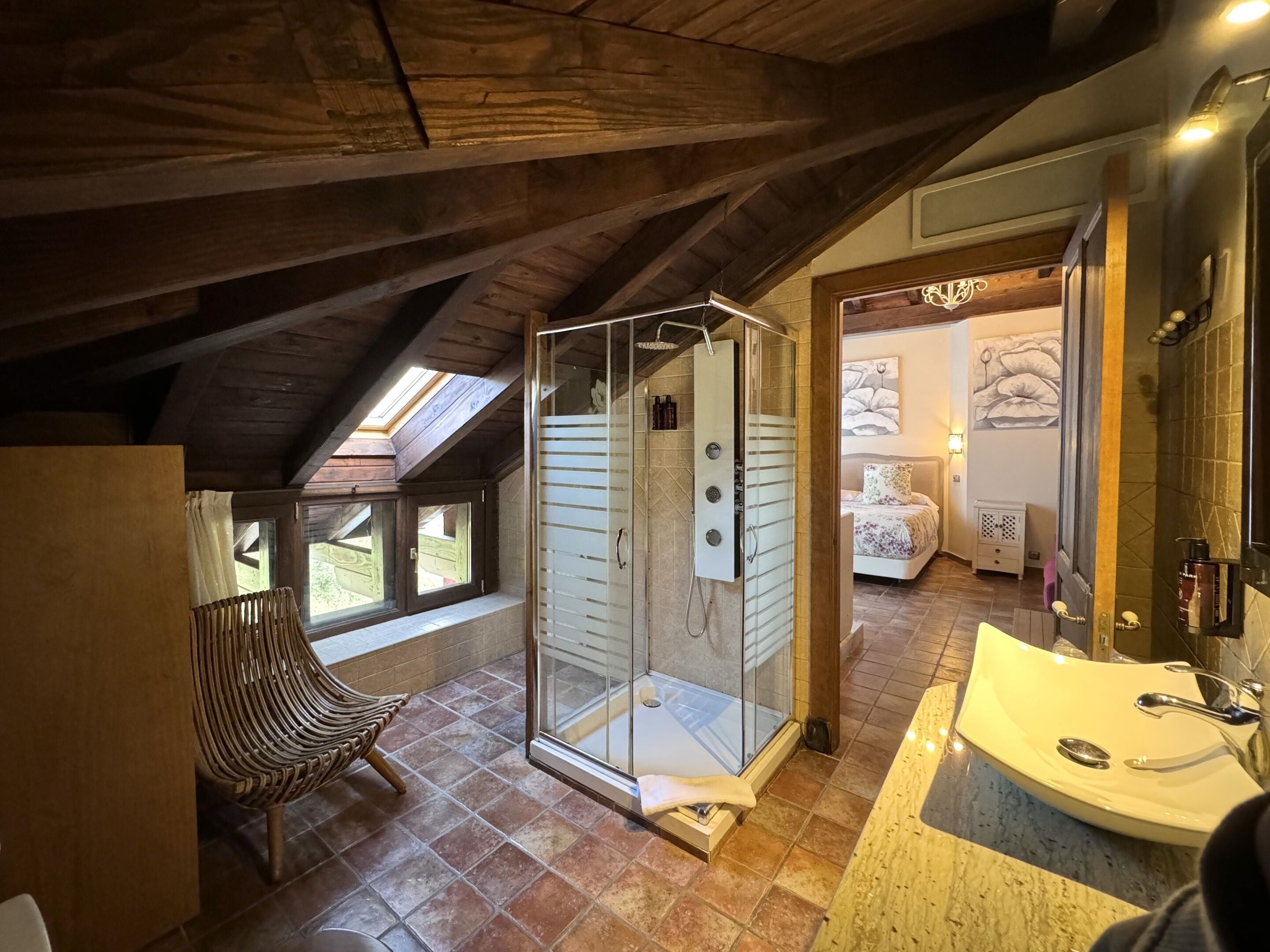 Suíte, banheira de imersão | Banheiro