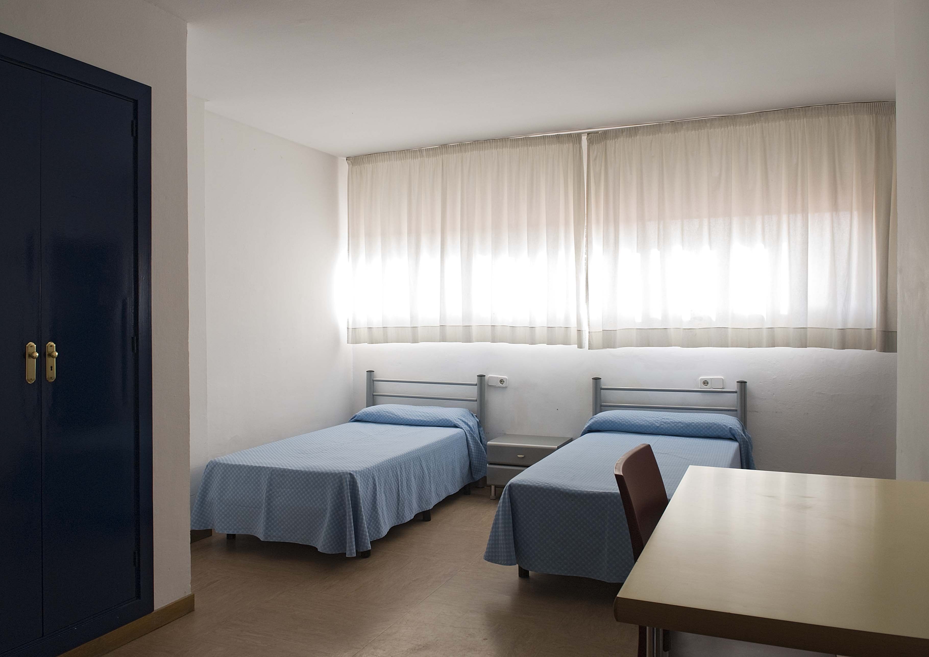 Basic Double Room, Private Bathroom | Cots/infant beds, WiFi, bed sheets