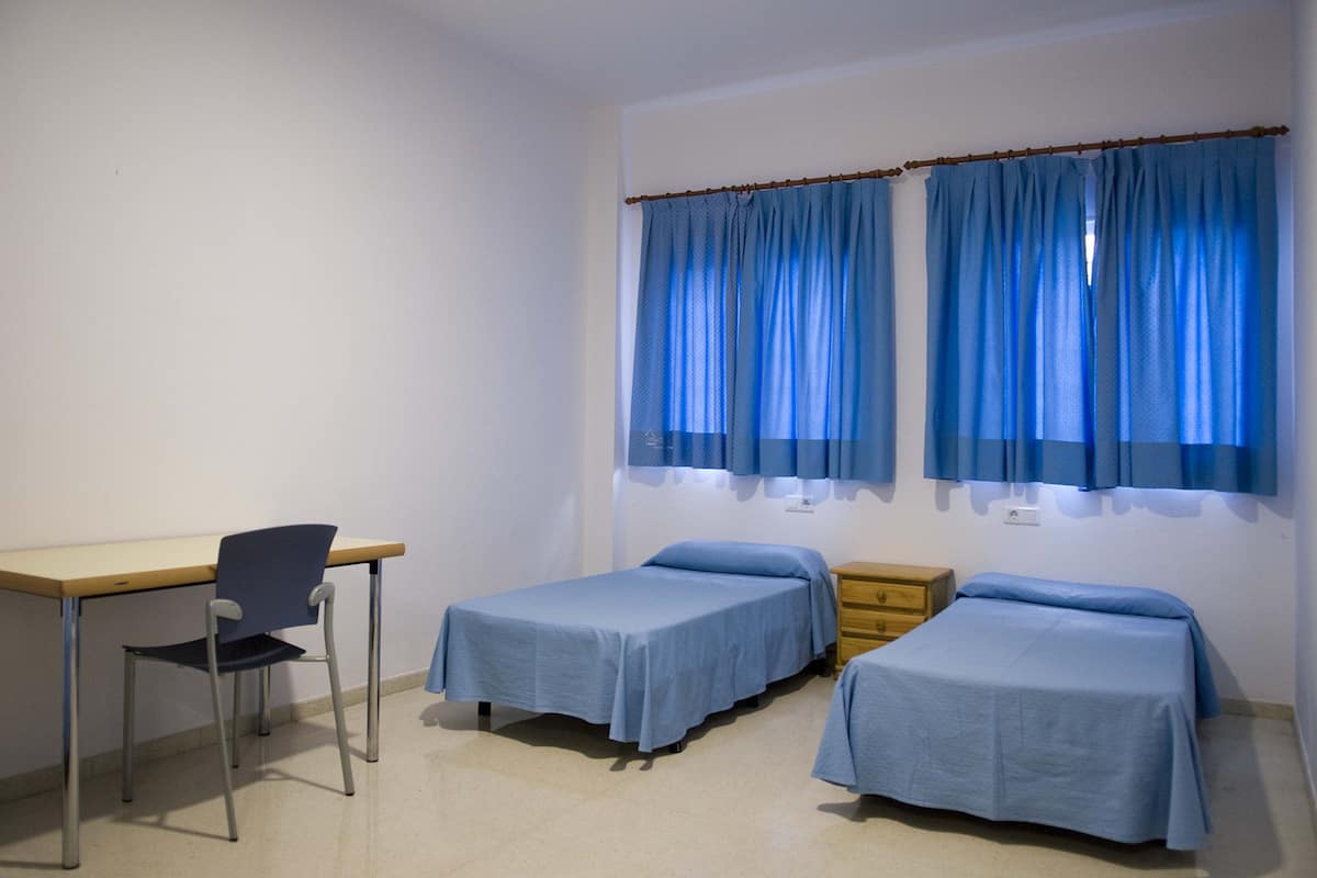 Basic Double Room, Private Bathroom | Cots/infant beds, WiFi, bed sheets