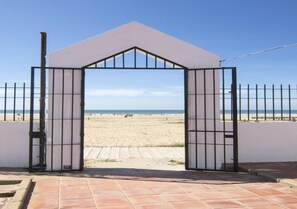 Property entrance - Albergue Inturjoven Punta Umbria - Hostel (Punta Umbría)