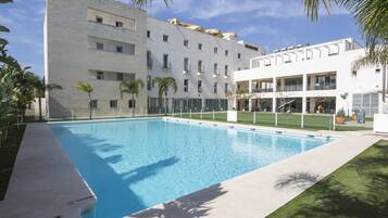 Seasonal outdoor pool