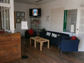 Coin salon dans le hall
