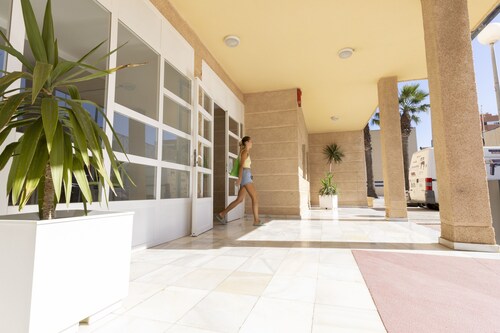 Albergue Inturjoven Almería - Hostel