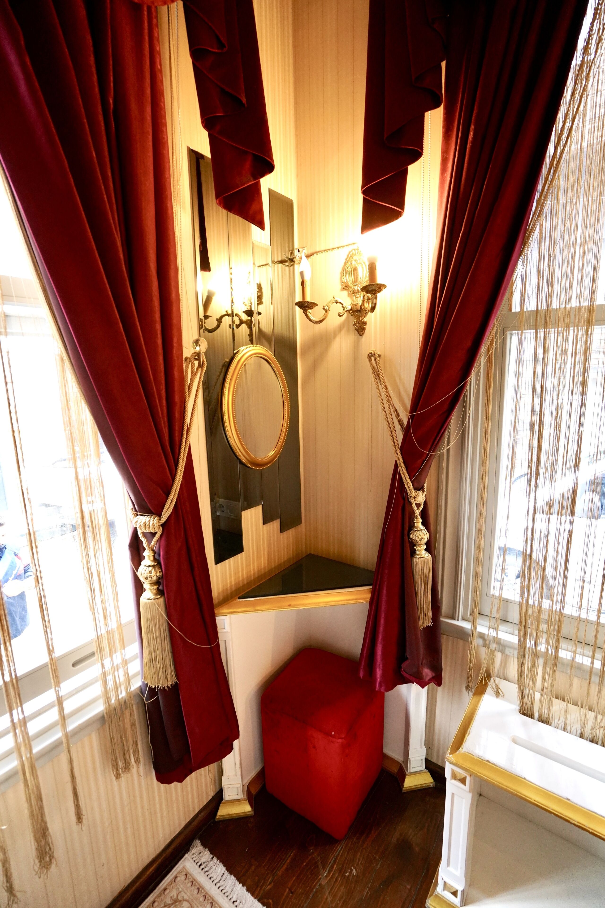 standard double or twin room | premium bedding, minibar, in-room safe, blackout curtains