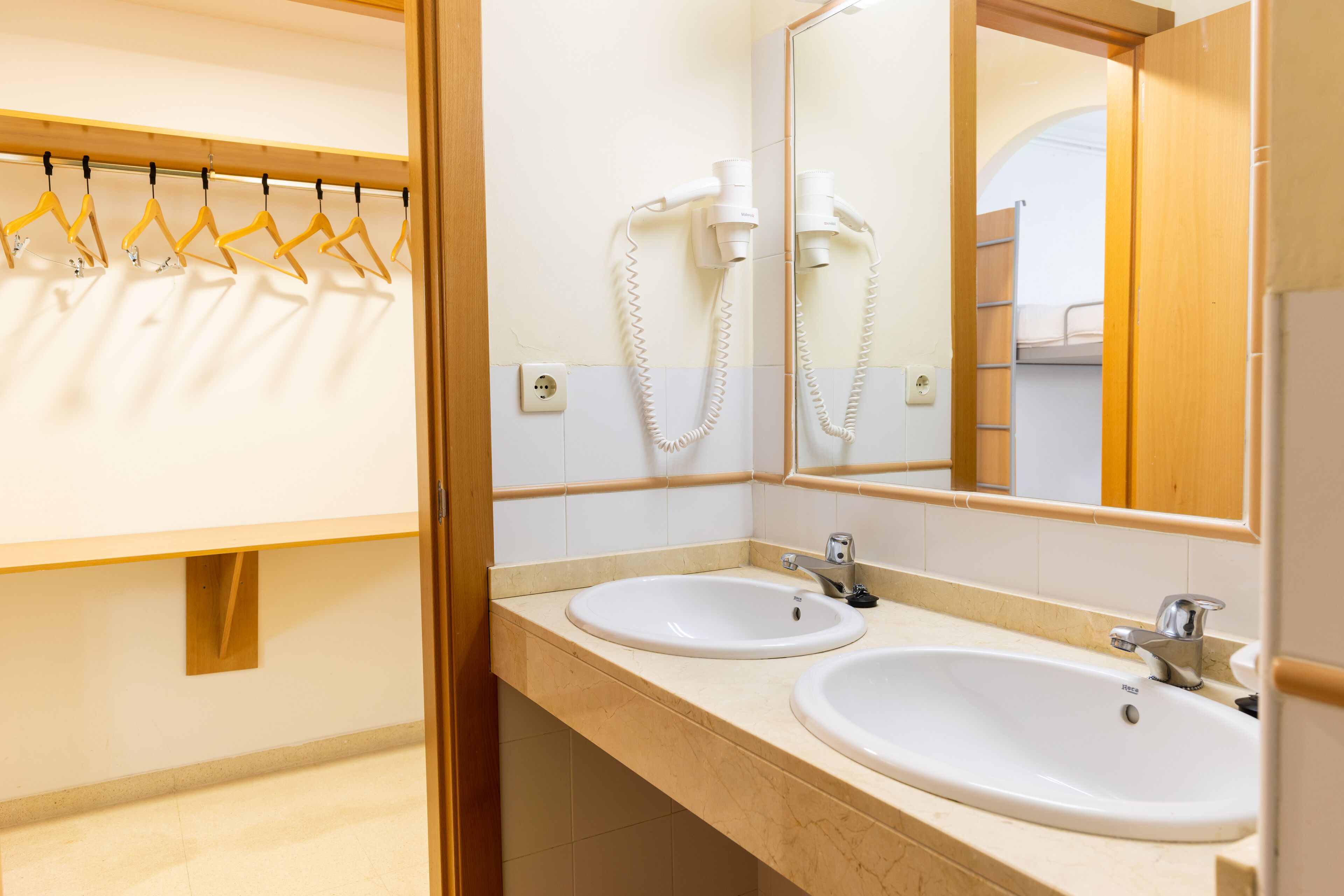 Photo - Sierra Nevada Hostel