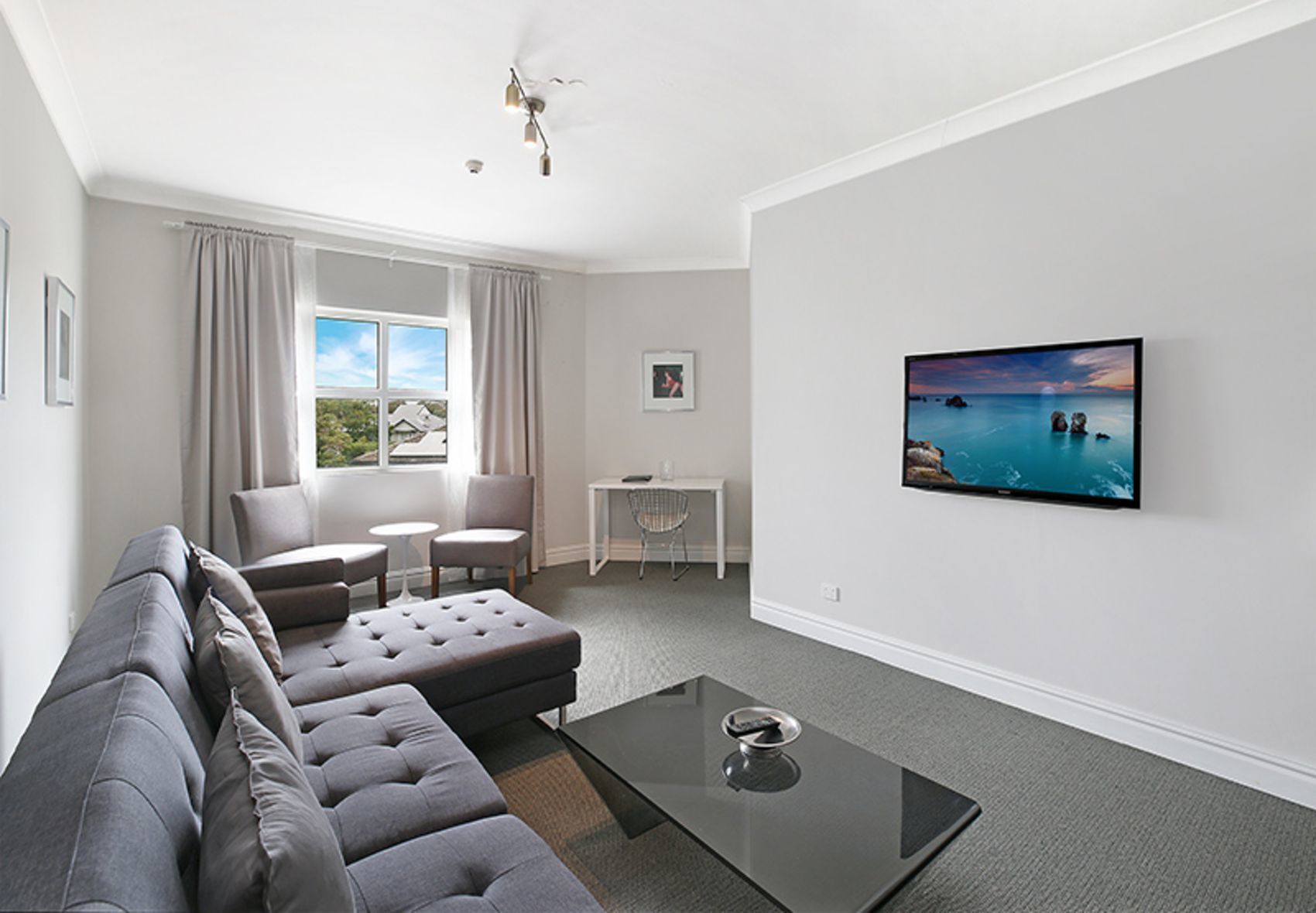 Sydney Airport Suites — image 5