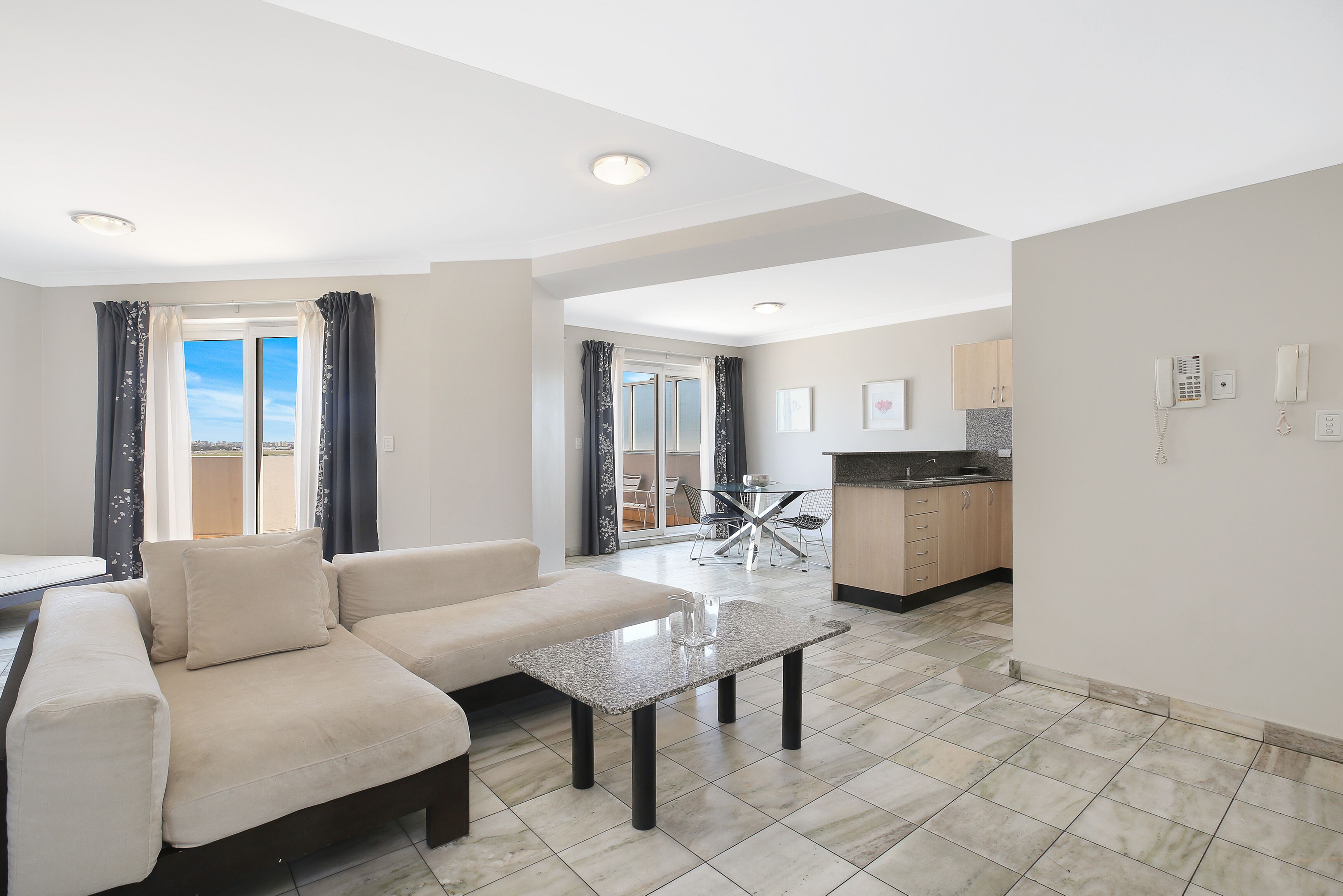 50-Zoll-LCD-Fernseher mit Digitalempfang, Fernseher