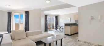 Sydney Airport Suites