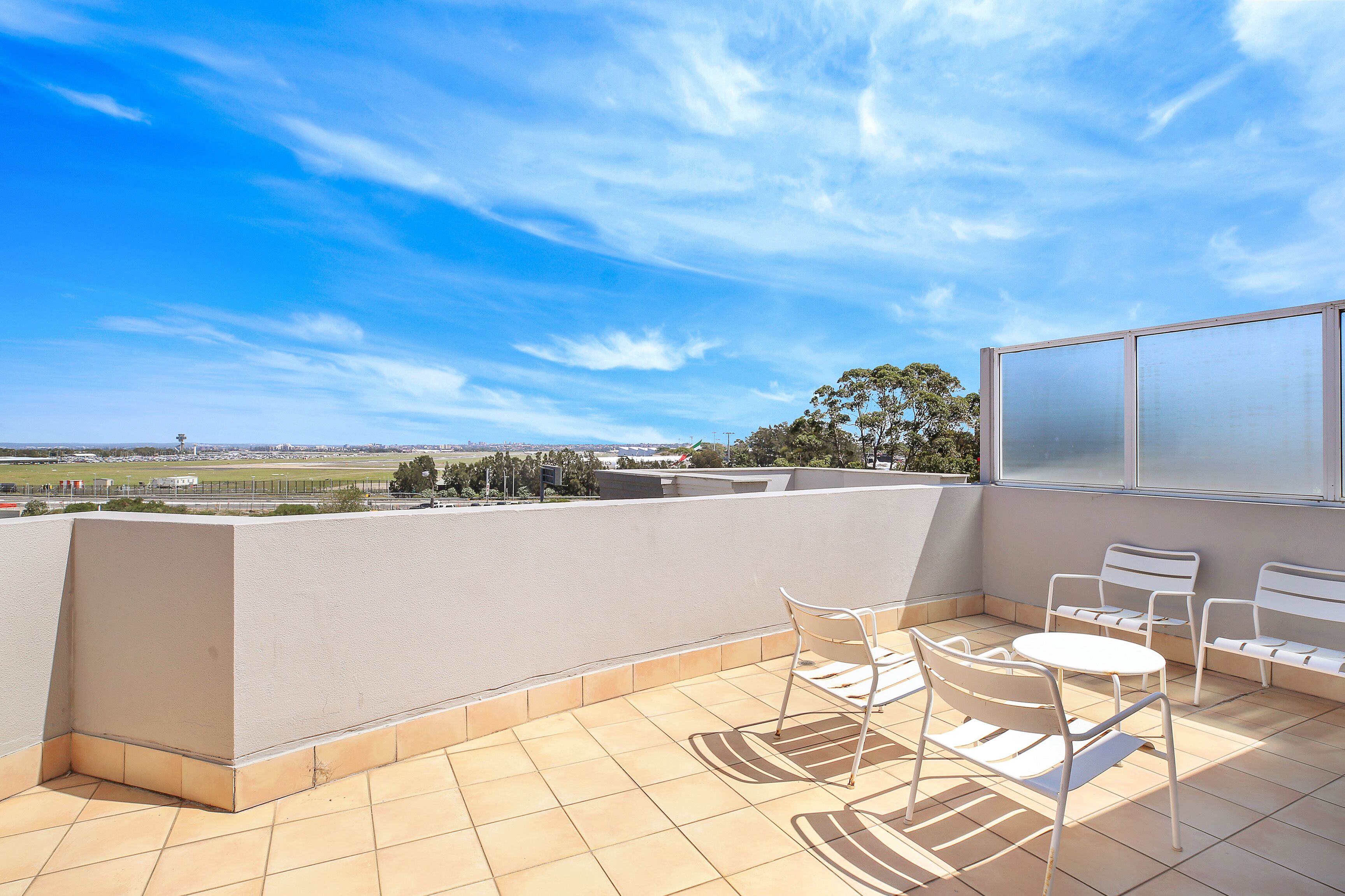 Sydney Airport Suites — image 20