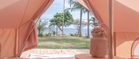 Tente Romantique, 2 lits une place | Vue sur la plage/l’océan