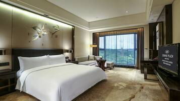 1 chambre, minibar, coffres-forts dans les chambres, bureau