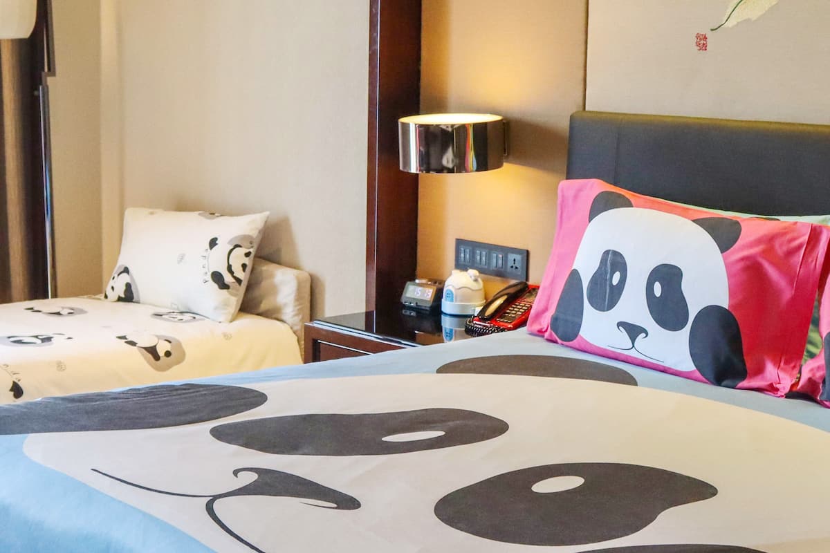 Standard Room, 1 King Bed (Panda Theme) | 1 bedroom, minibar, in-room safe, desk