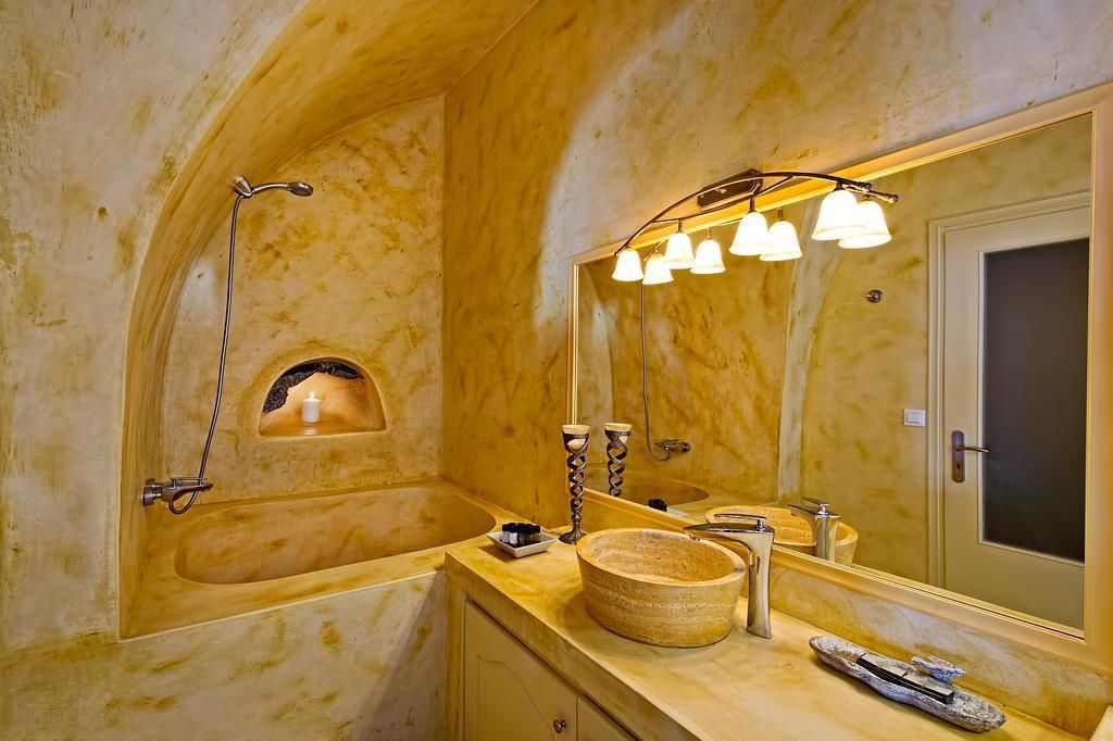 superior room | bathroom | shower, free toiletries, hair dryer, dressing gowns