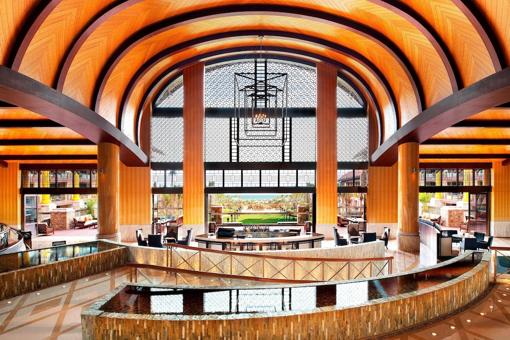 The St. Regis Sanya Yalong Bay Resort by null