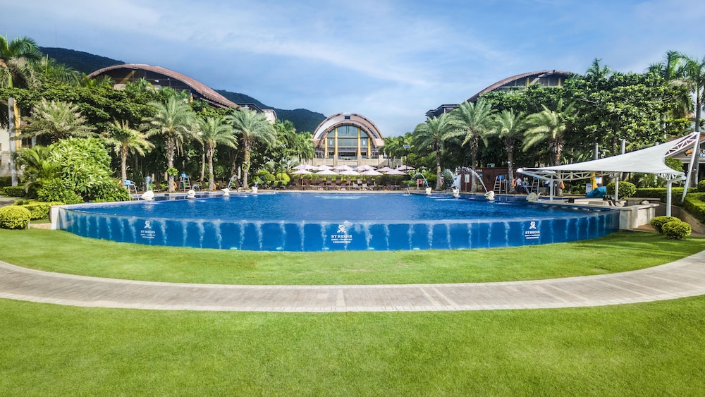 The St. Regis Sanya Yalong Bay Resort by null