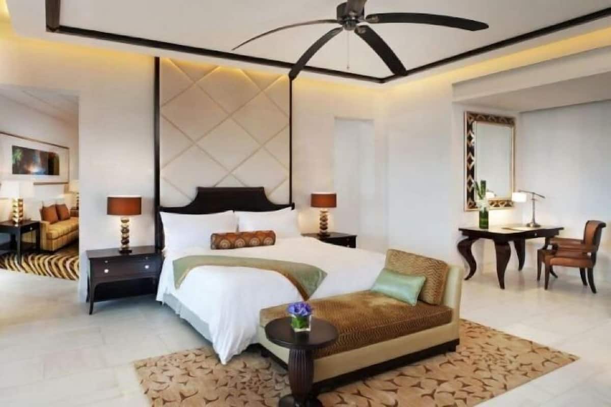 1 Schlafzimmer, hochwertige Bettwaren, Daunenbettdecken