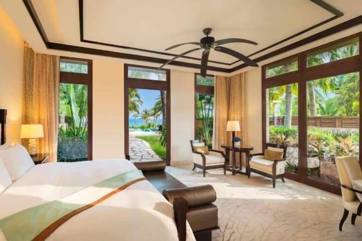 1 Schlafzimmer, hochwertige Bettwaren, Daunenbettdecken
