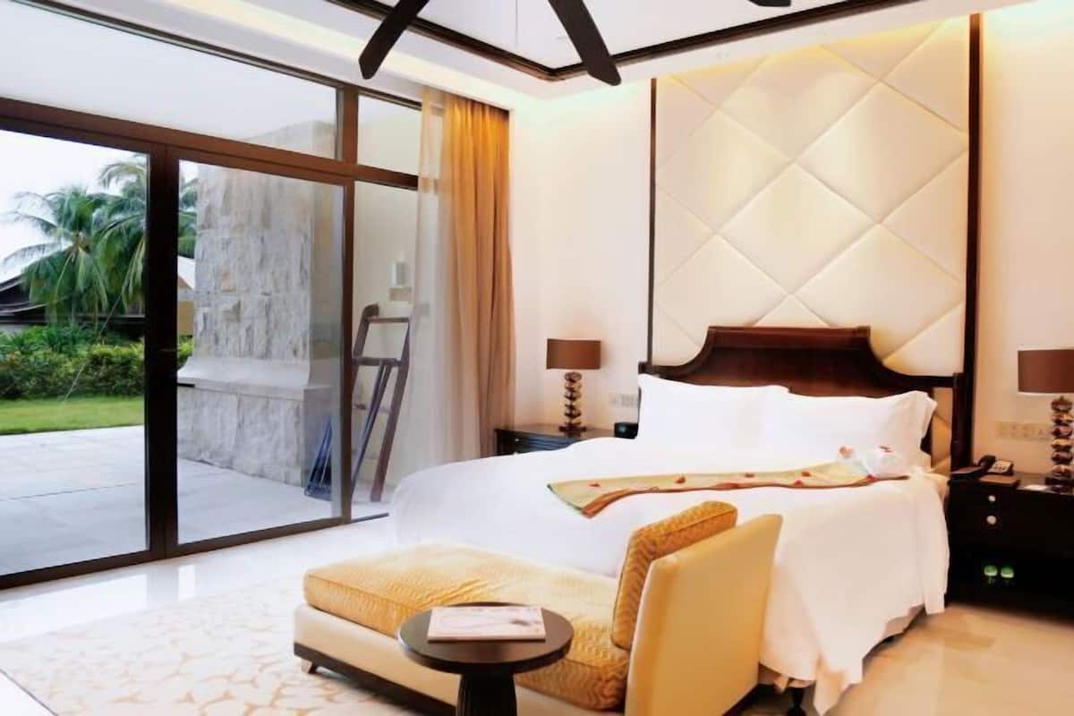 1 Schlafzimmer, hochwertige Bettwaren, Daunenbettdecken