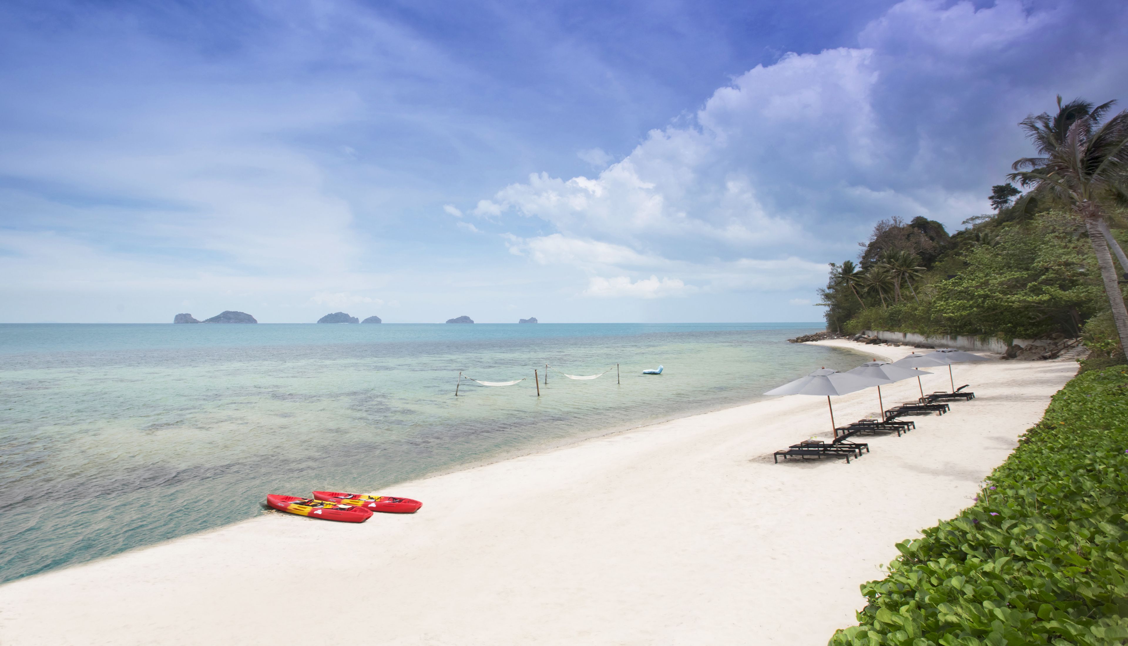 private beach, free beach shuttle, sun-loungers, beach umbrellas