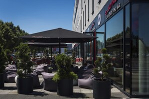 Terrace/patio - Enso Hotel (Ingolstadt)