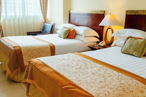Double Room | Premium bedding, in-room safe, desk, laptop workspace