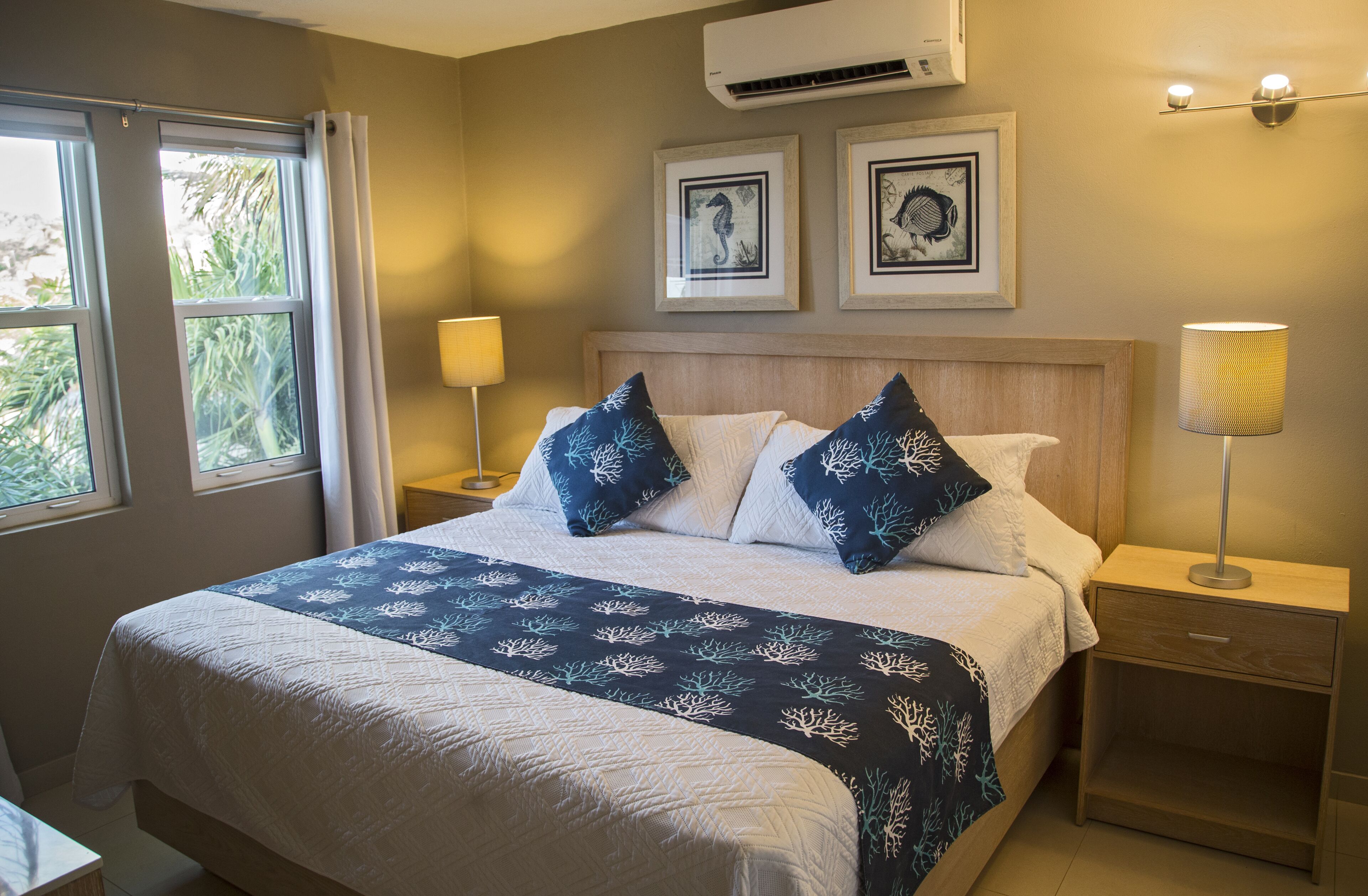 suite, 1 bedroom, garden view | 1 bedroom, in-room safe, desk, laptop workspace