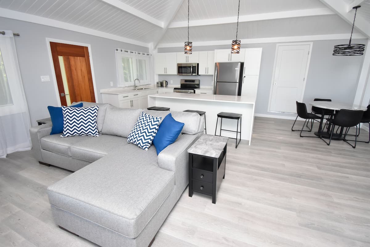 suite, ocean view | 1 bedroom, in-room safe, desk, laptop workspace