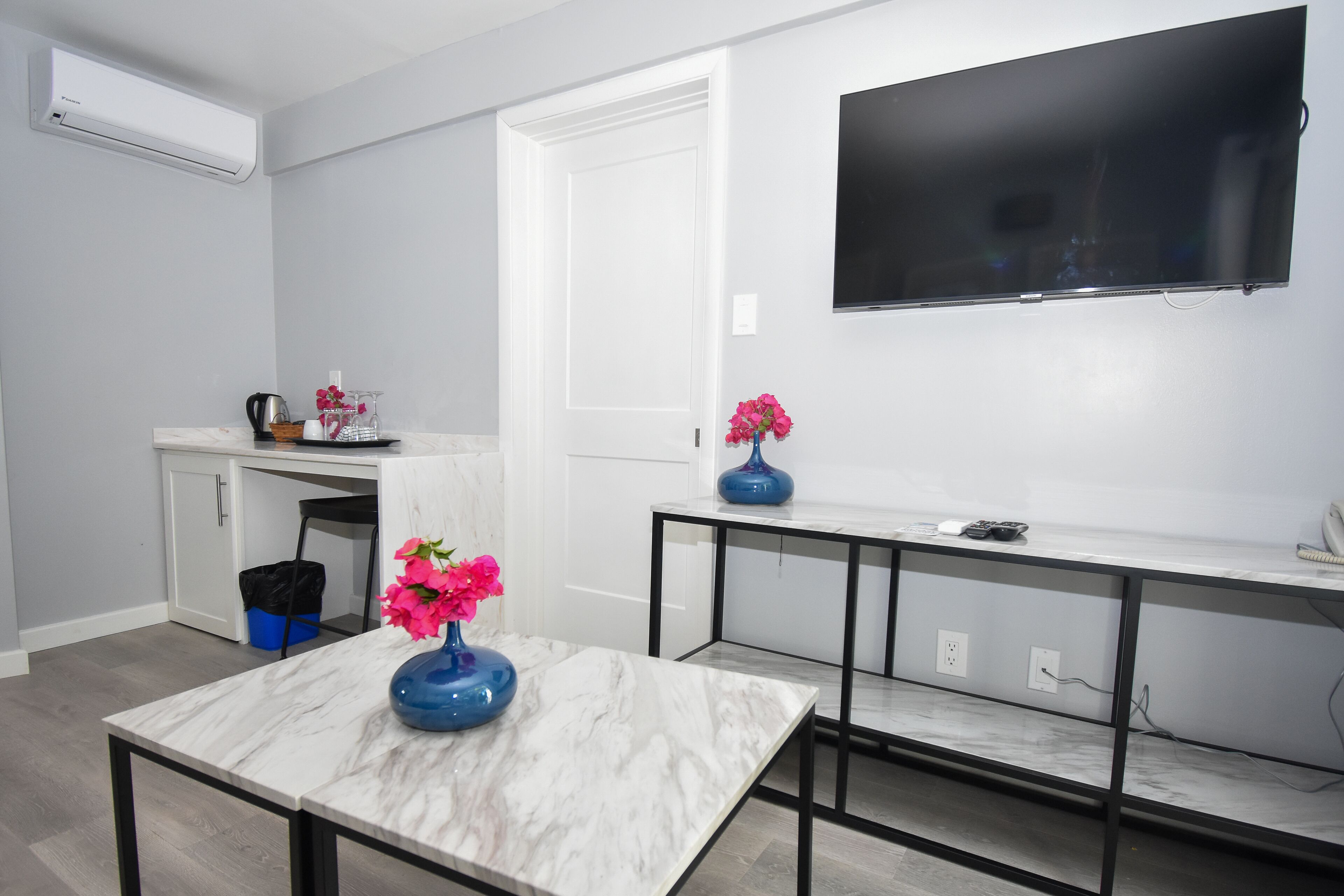 duplex, ocean view | 1 bedroom, in-room safe, desk, laptop workspace