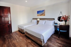 Quarto triplo superior | Frigobar, cofres nos quartos, escrivaninha, quartos à prova de som