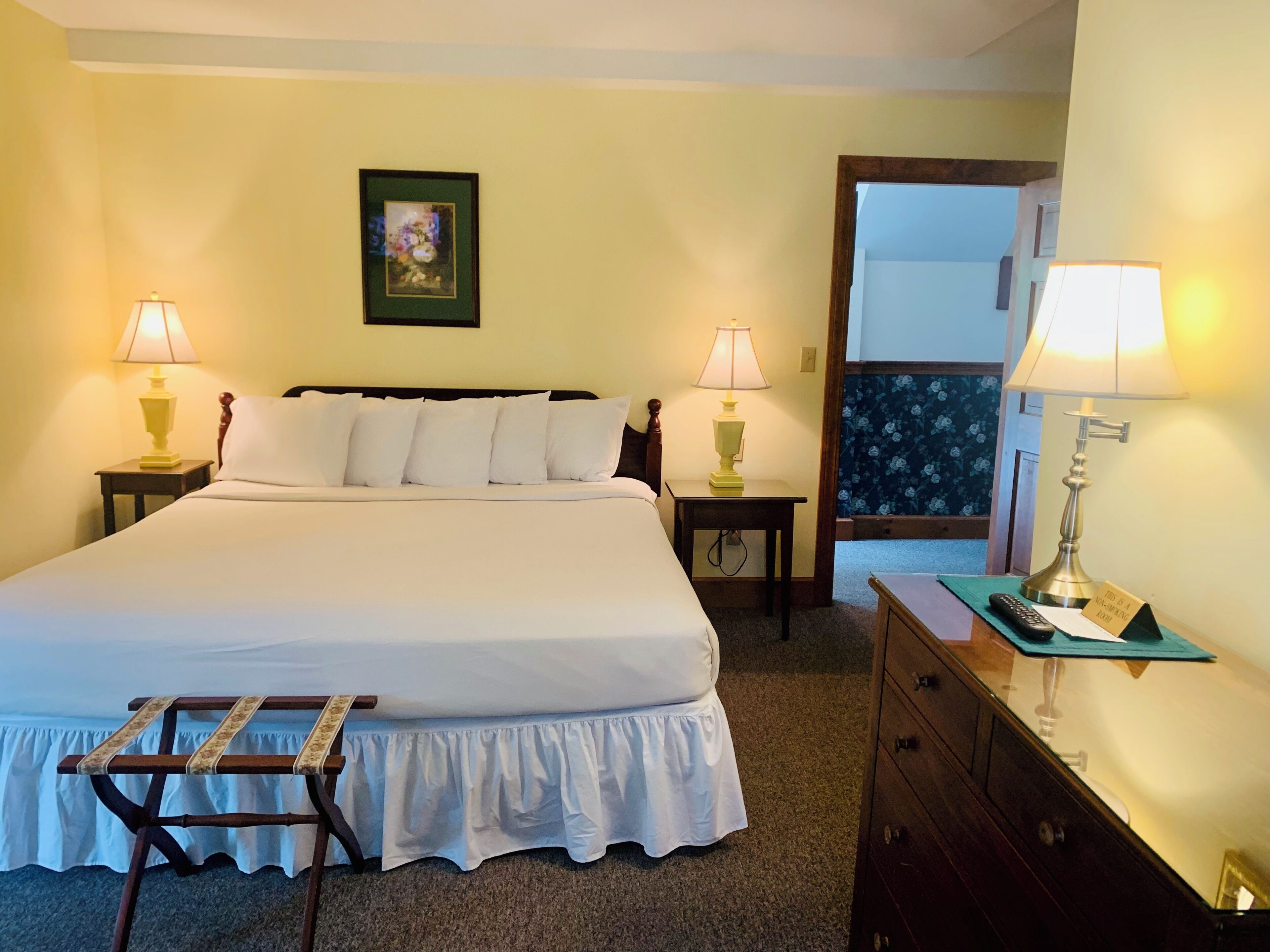 Superior Room, 1 King Bed, Ground Floor