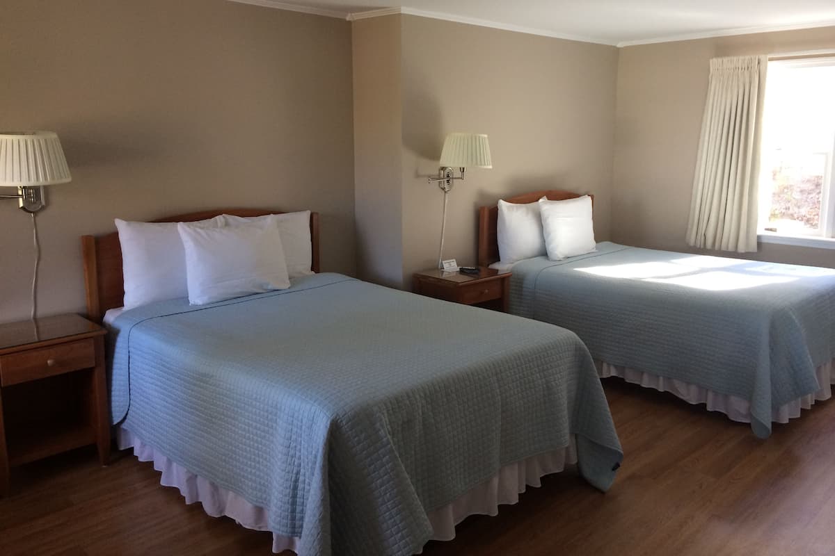 Superior Room, 2 Double Beds, Kitchenette | Iron/ironing board, free WiFi, bed sheets