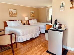 Standard Room, 2 Double Beds - The Chatham Motel (Chatham)