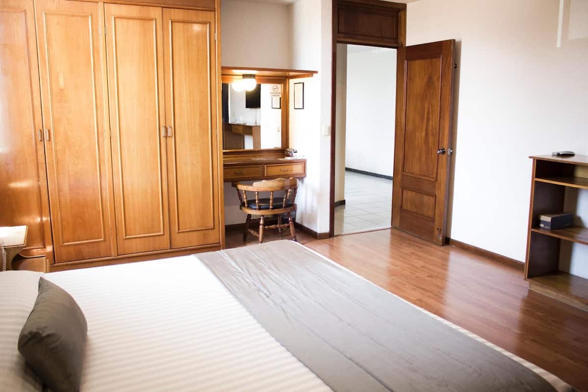 2 habitaciones y caja de seguridad en la habitación