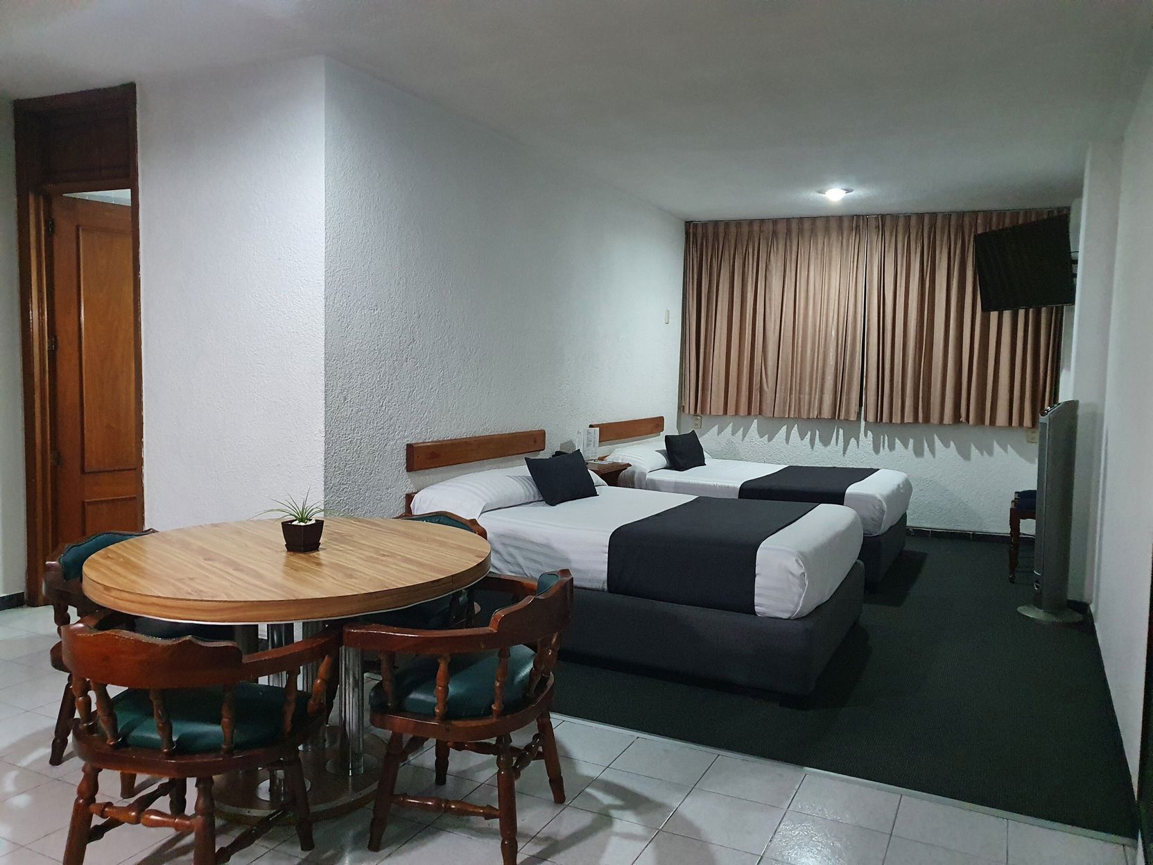 In-room safe, iron/ironing board, free WiFi, bed sheets