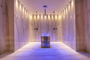 Turkish bath/hammam, body treatments, hydrotherapy, aromatherapy