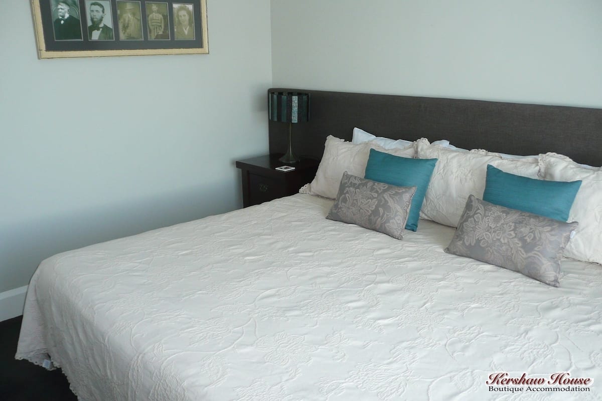 Higgins Suite