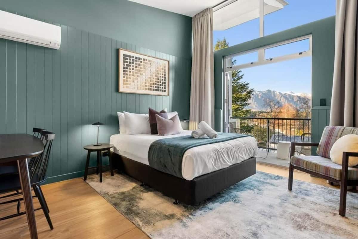 Superior Mountain View 1 Bedroom Unit