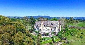 Exterior - The French Country House (Whakamarama)